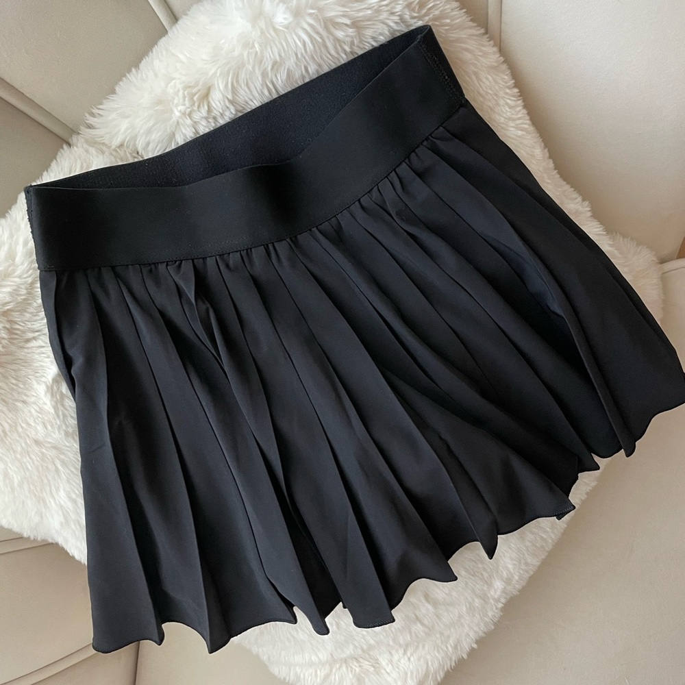 Aritzia TnaMOVE Tennis Micro Skirt (Black, XS)